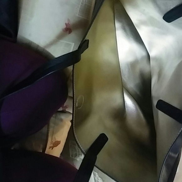 Purse - Picture 3 of 5